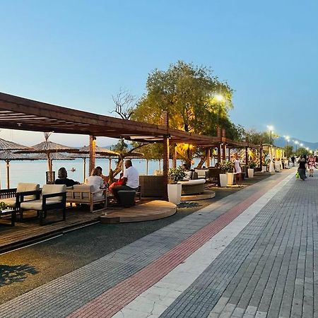 Irene Beach Front Luxury Suite Peraia  Luaran gambar