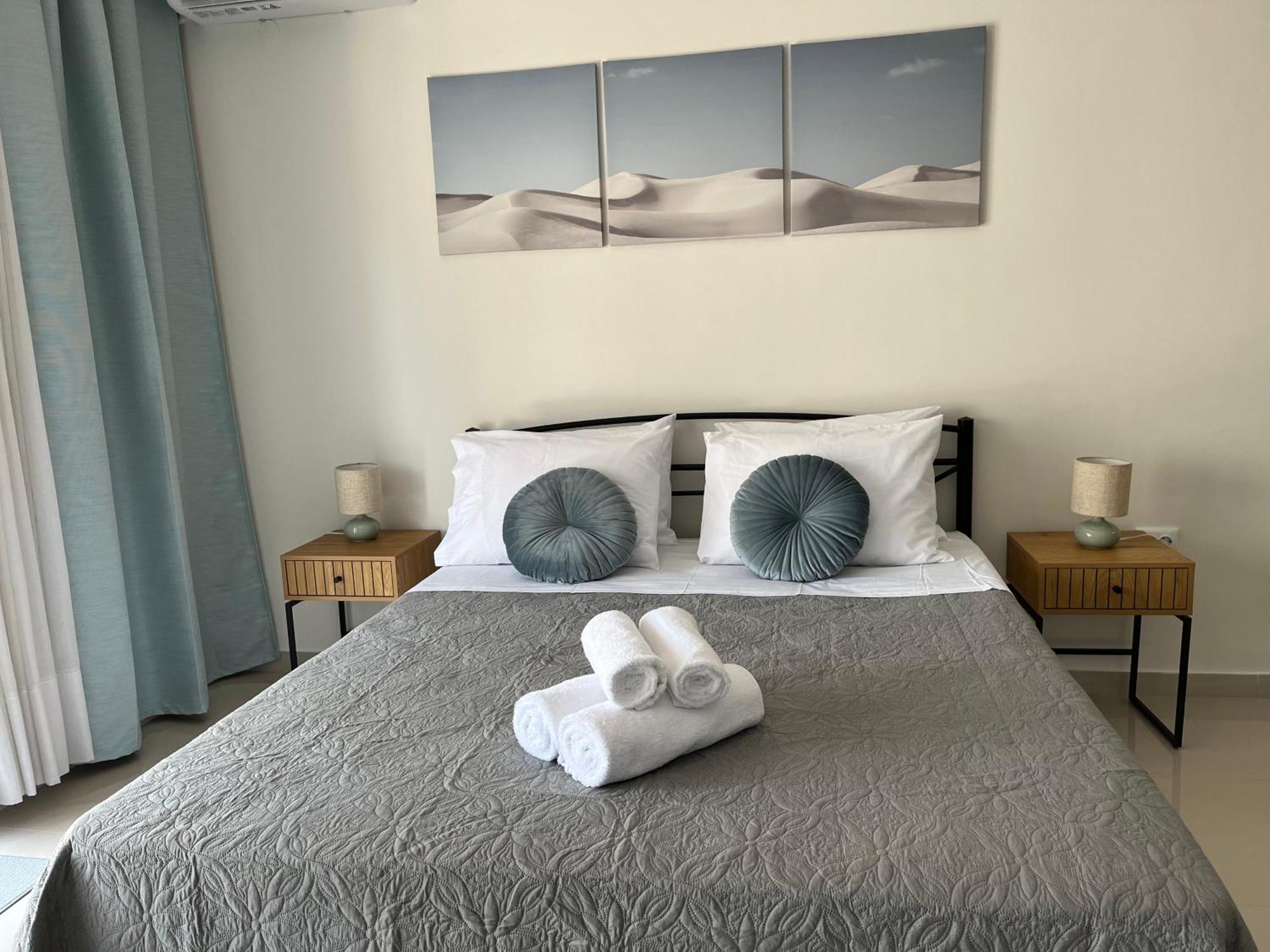 Irene Beach Front Luxury Suite Peraia  Luaran gambar